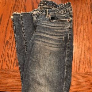 Size 0 lucky brand jeans- perfect condition